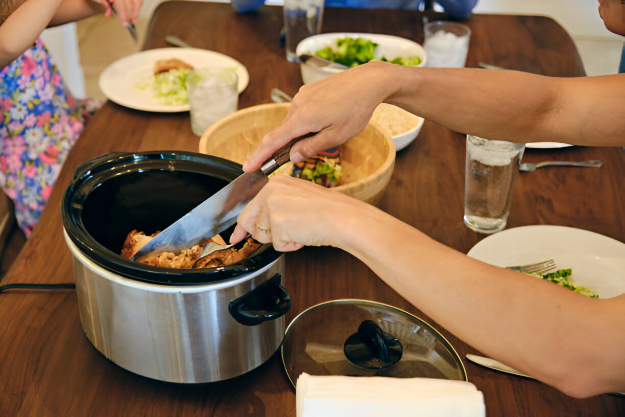 Instant Pots Duo Plus, 6-Quart Whisper Quiet 9-in-1 Electric Pressure Cooker