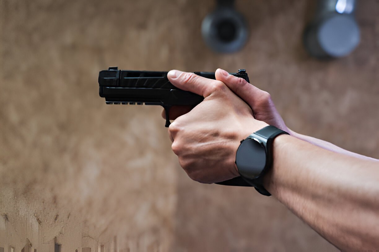 Military Smart Watch with GPS and 170+ Sports Modes – Best Smart Gadgets 2025